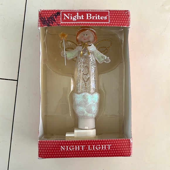 Christmas night light - Picture 1 of 3